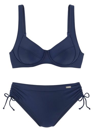 LASCANA Bügel-Bikini mit seitlich geraffter Bikinihose mehr Schlussverkauf