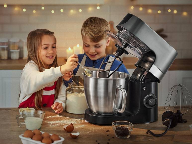 SILVERCREST® KITCHEN TOOLS Profi-Küchenmaschine »SKMP 1300 D3«, 1300 W Auslauf