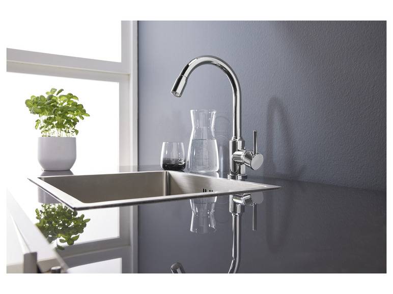 LIVARNO home LED-Spültischarmatur, 360° schwenkbar Räumungsverkauf