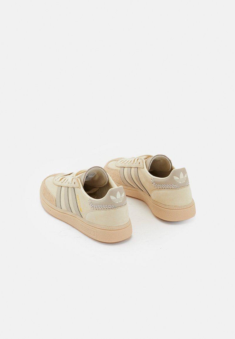 adidas Originals adidas Originals HANDBALL SPEZIAL UNISEX - Trainers Im Verkauf