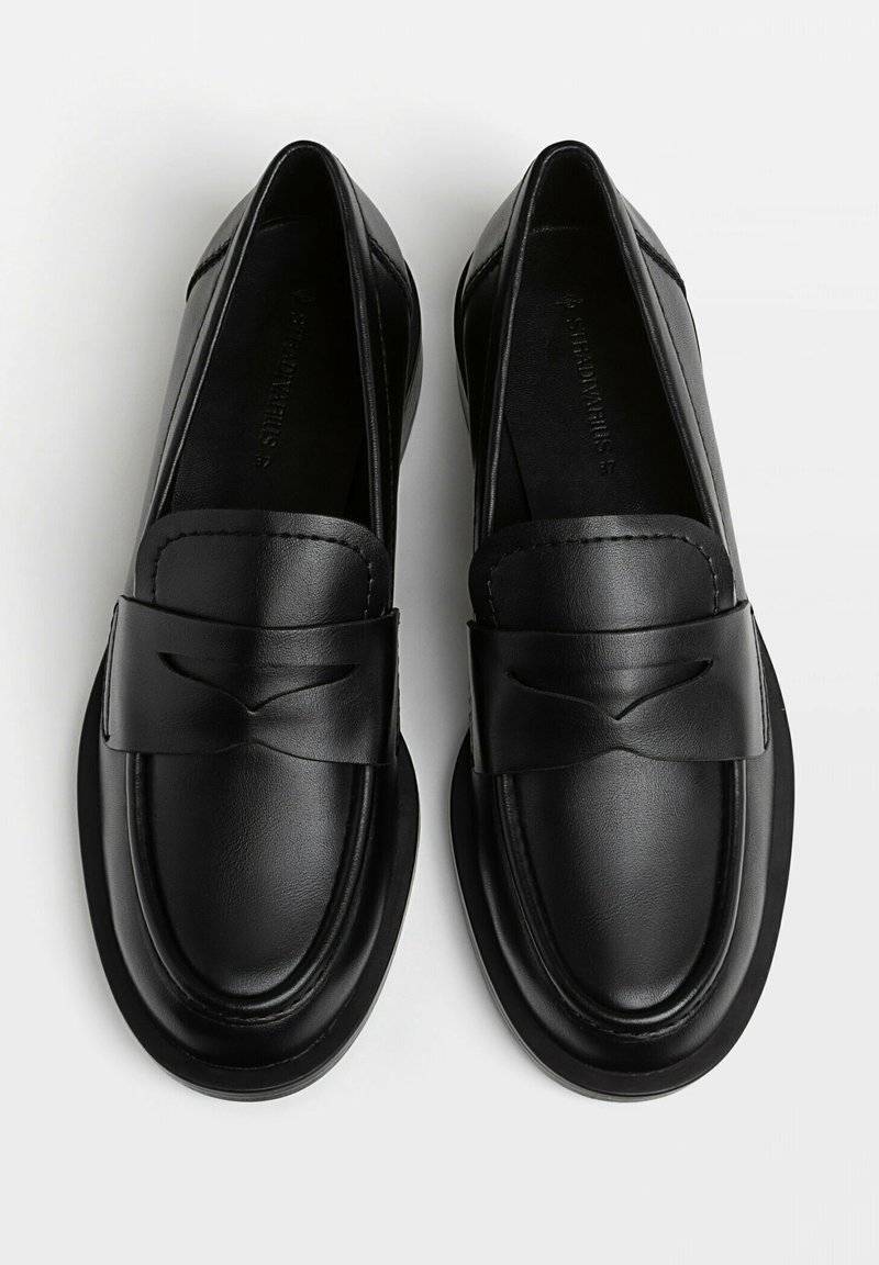 Stradivarius Stradivarius LOAFERS - Slip-ons - black 2025