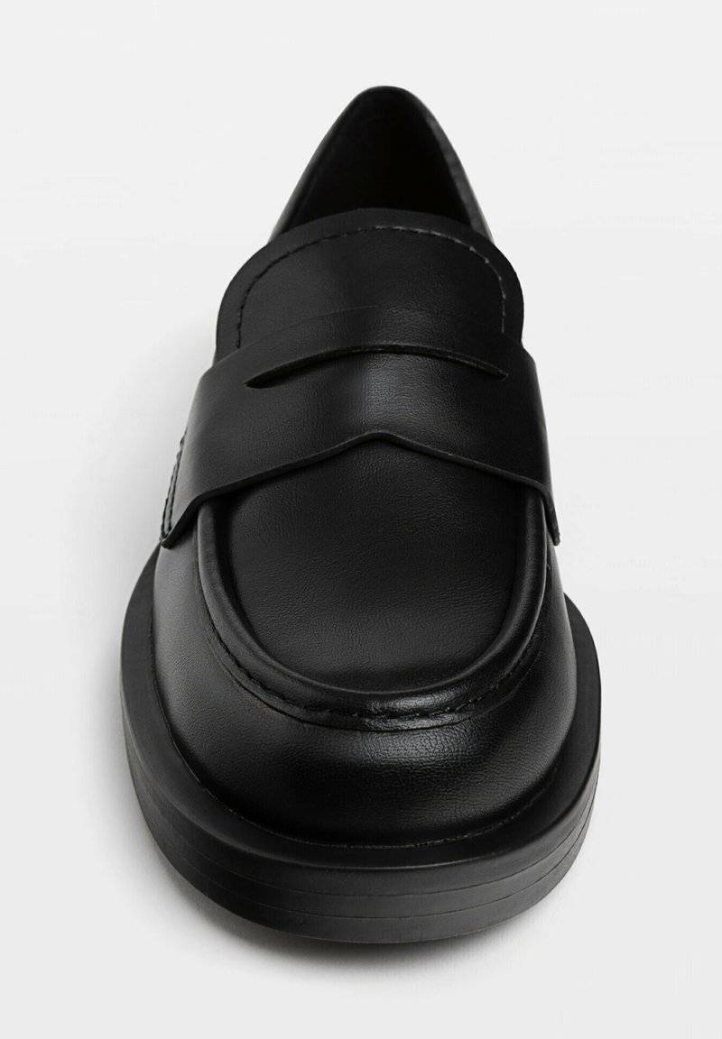 Stradivarius Stradivarius LOAFERS - Slip-ons - black 2025