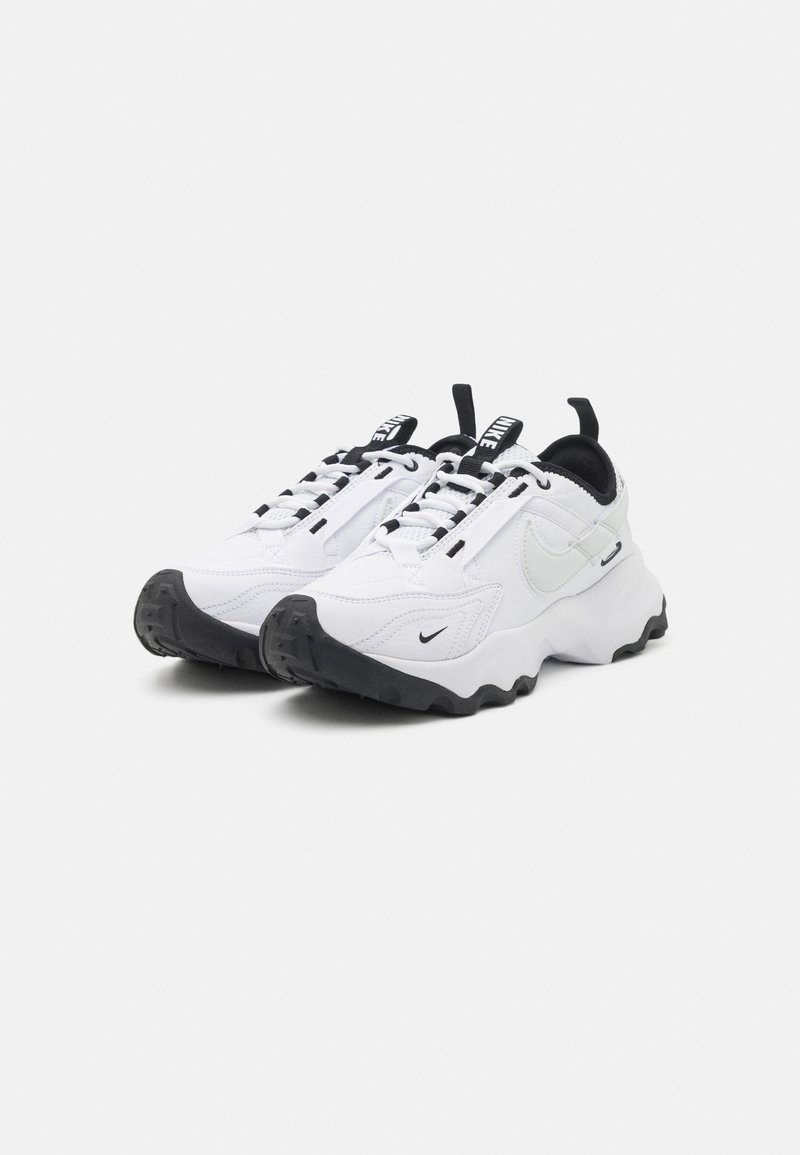 Nike Sportswear Nike Sportswear TC 7900 - Trainers Online