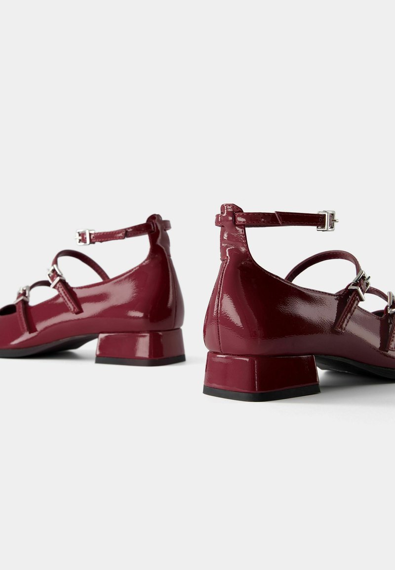 Bershka Bershka MARY JANES - Ankle strap ballet pumps - dark red Verkauf