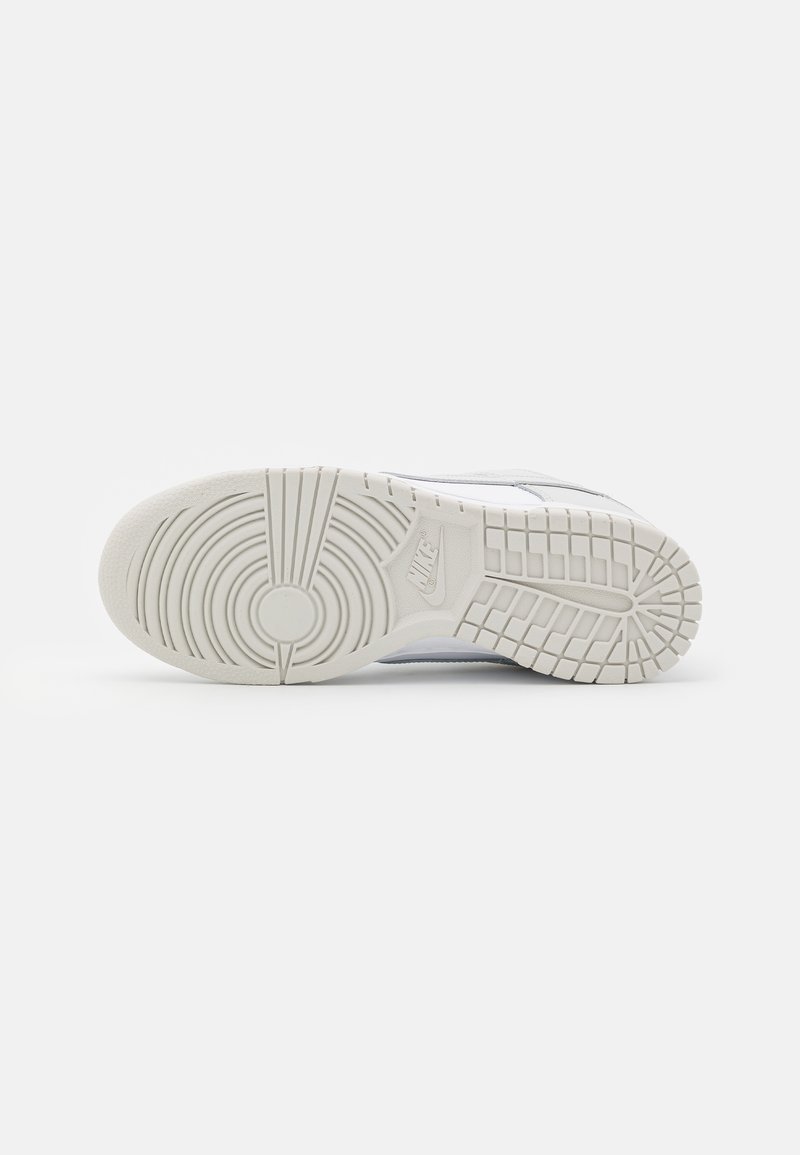 Nike Sportswear Nike Sportswear DUNK LOW - Trainers Fabrikverkauf