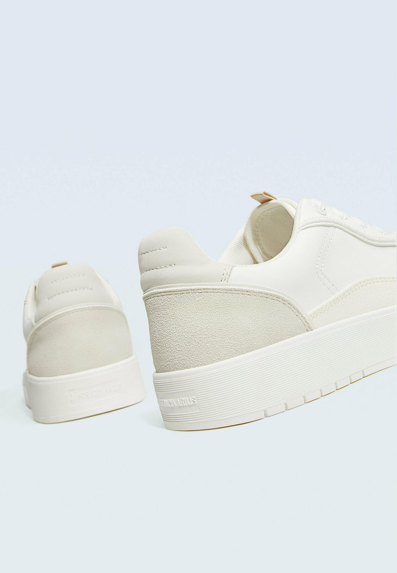 Stradivarius Stradivarius CONTRAST - Trainers - white Meist gekauft