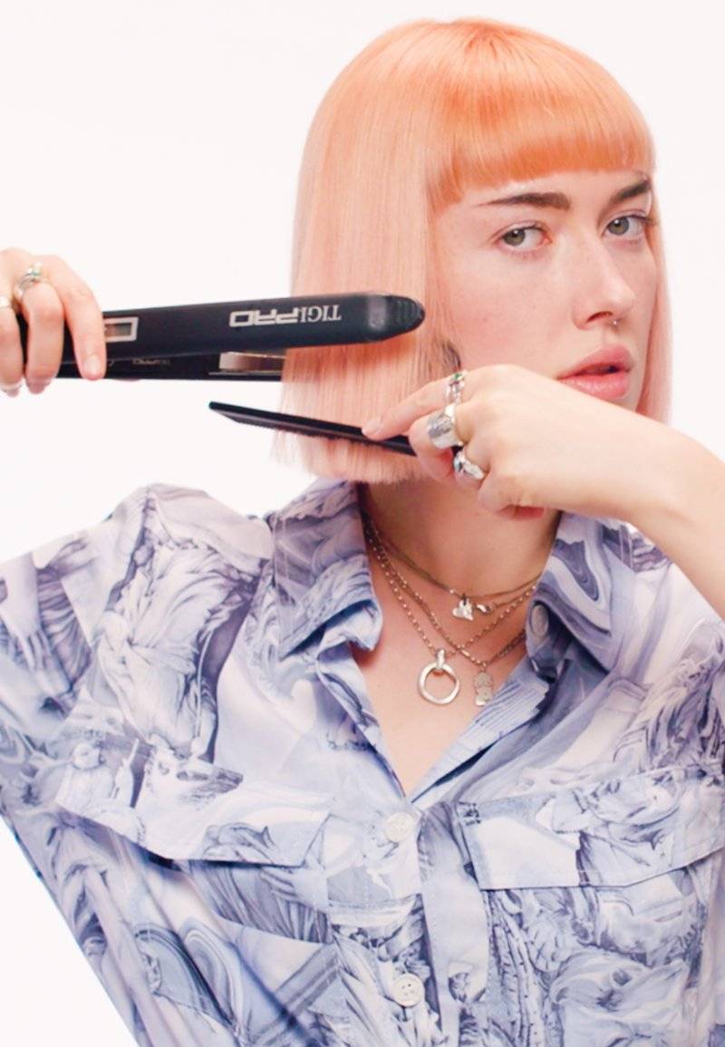 Tigi Tigi BED HEAD STRAIGHTEN OUT - Hair styling Riesige Ersparnisse