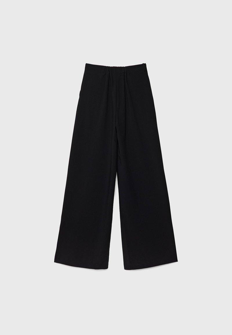 Stradivarius Stradivarius WITH BUCKLE DETAIL - Trousers - black Outlet