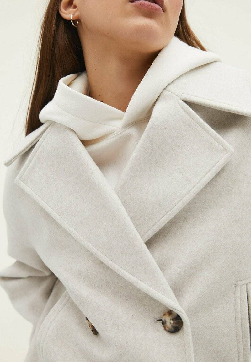 Stradivarius Stradivarius SOFT WRAP - Blazer - stone Angebote