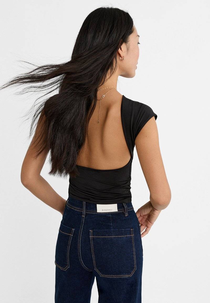 Stradivarius Stradivarius OPEN-BACK - Basic T-shirt - black Hotsell