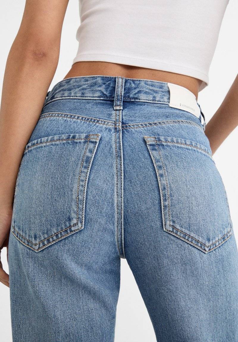 Stradivarius Stradivarius Straight leg jeans - light blue Günstiger Verkauf