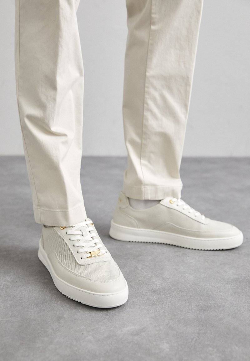 Filling Pieces Filling Pieces MONDO ATEN UNISEX - Trainers - white Top Angebot