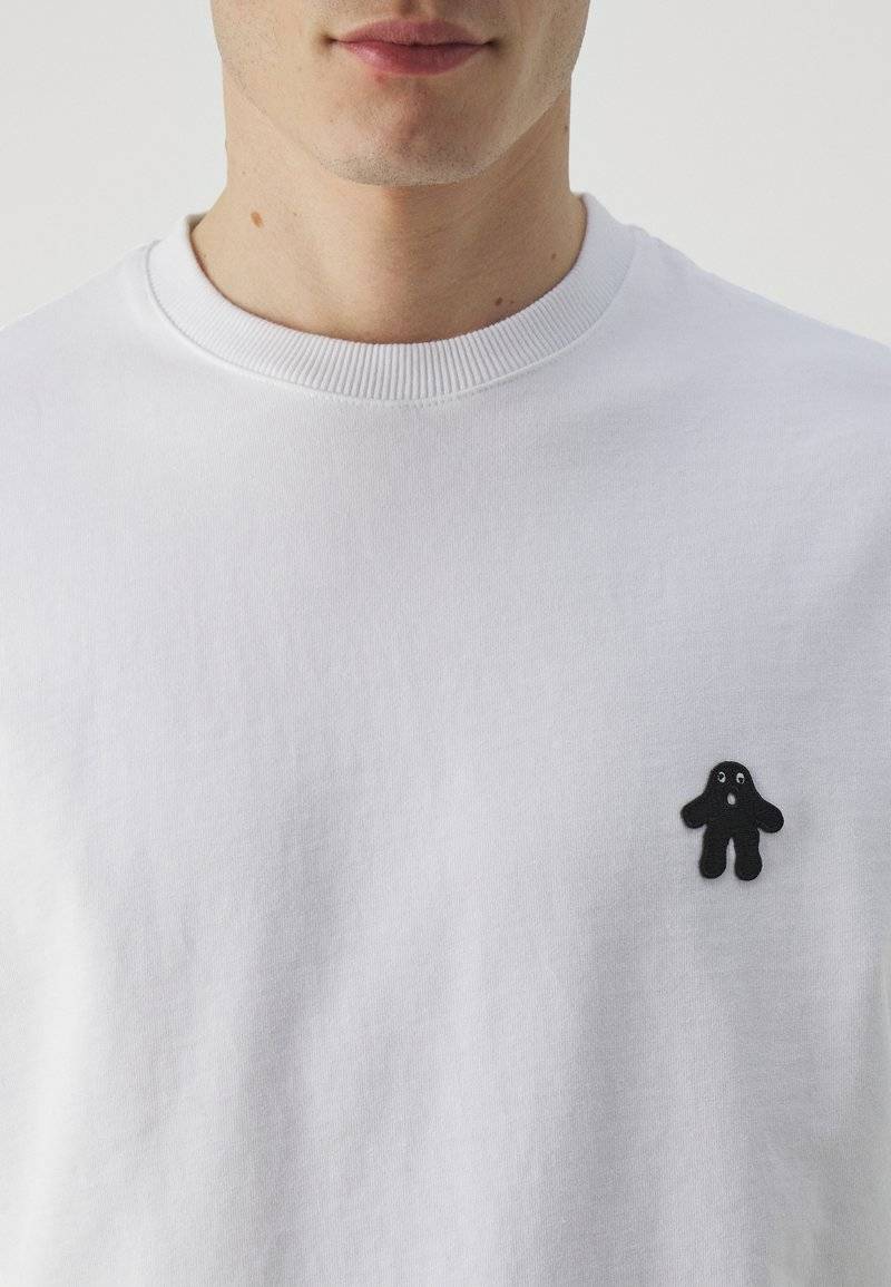 AVAVAV AVAVAV OLD LADY UNISEX - Basic T-shirt - blanc Tägliche Deals