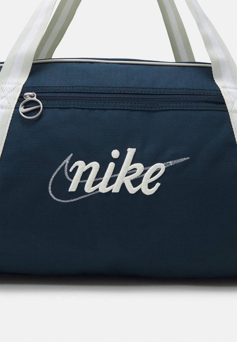 Nike Performance Nike Performance GYM CLUB RETRO - Sports bag Online Shopping