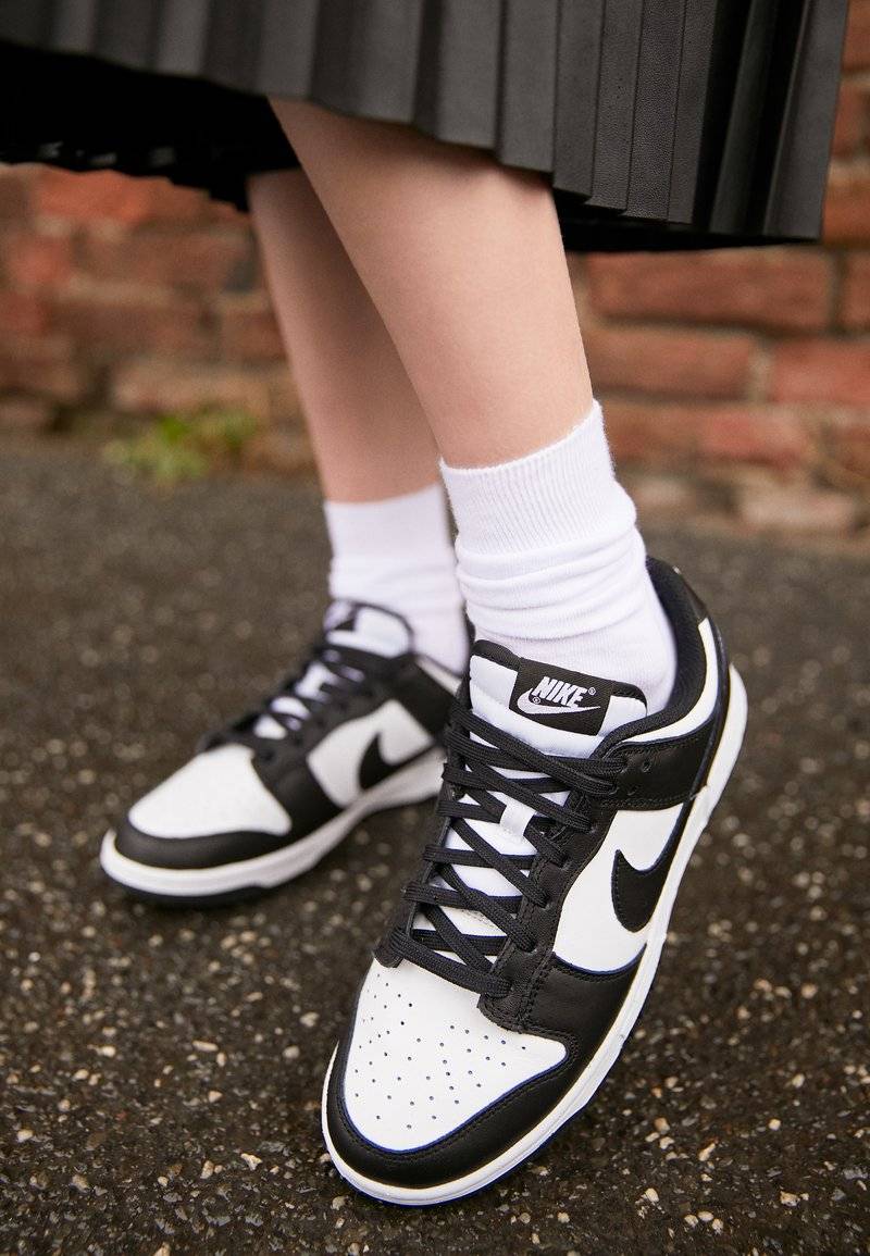 Nike Sportswear Nike Sportswear DUNK LOW - Trainers Neueste Mode