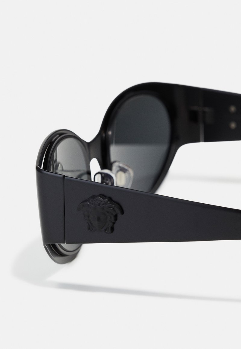 Versace Versace UNISEX - Sunglasses - black Bis zu 60% Rabatt