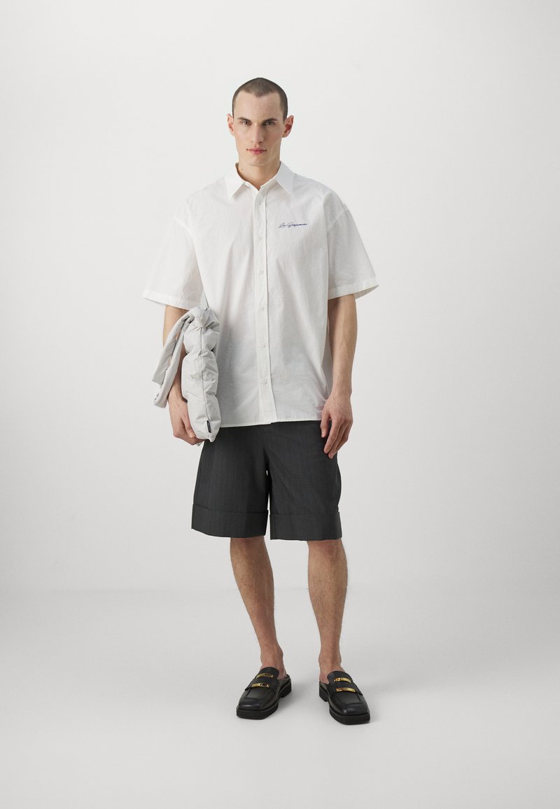 Les Benjamins Les Benjamins SHORT SLEEVE UNISEX - Button-down blouse - white Nur noch ein Tag übrig