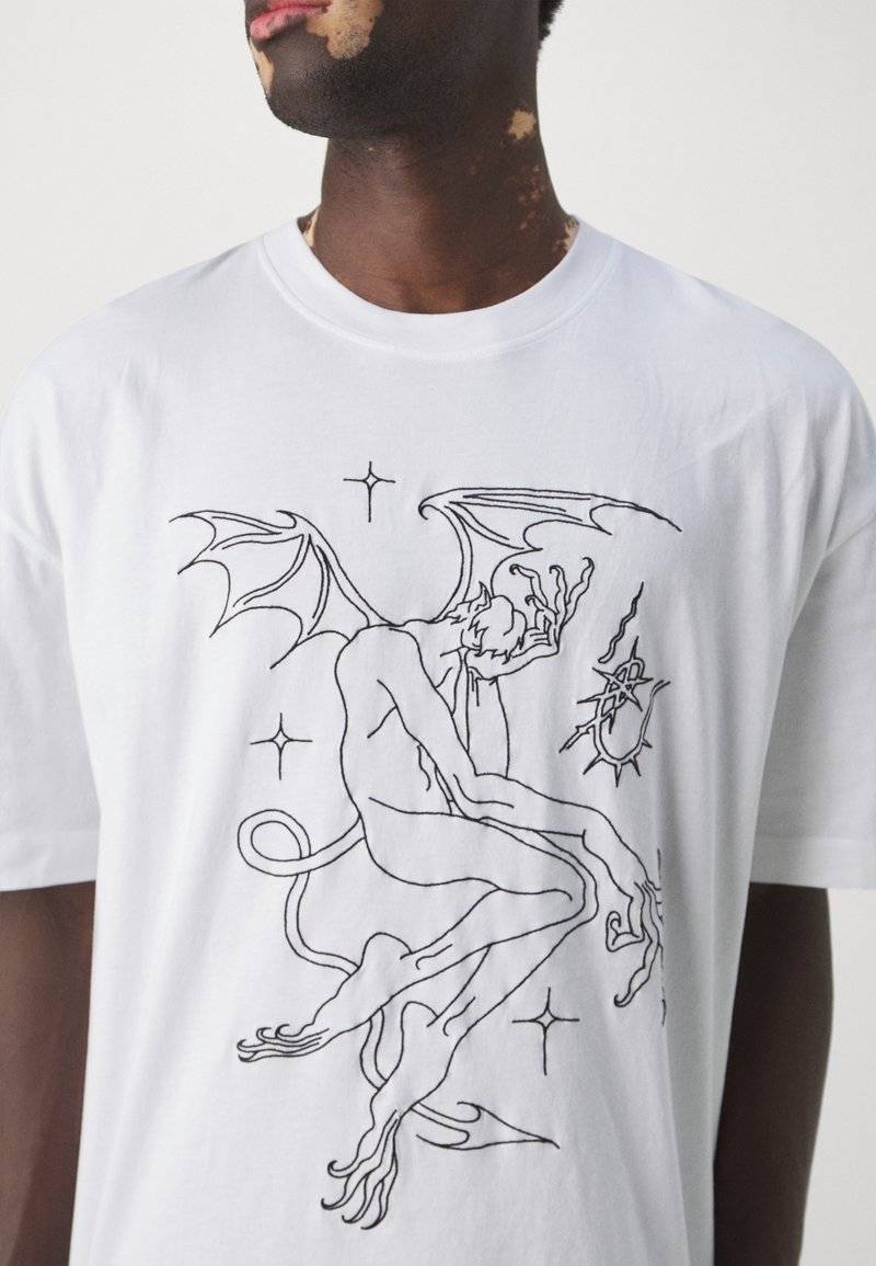 Études Études SPIRIT GUARDIAN UNISEX - Print T-shirt - white Im Verkauf