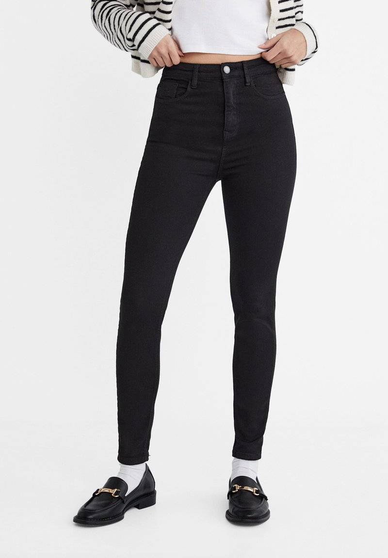 Stradivarius Stradivarius MIT SUPERHOHEM - Jeans Skinny Fit - black Hotsell