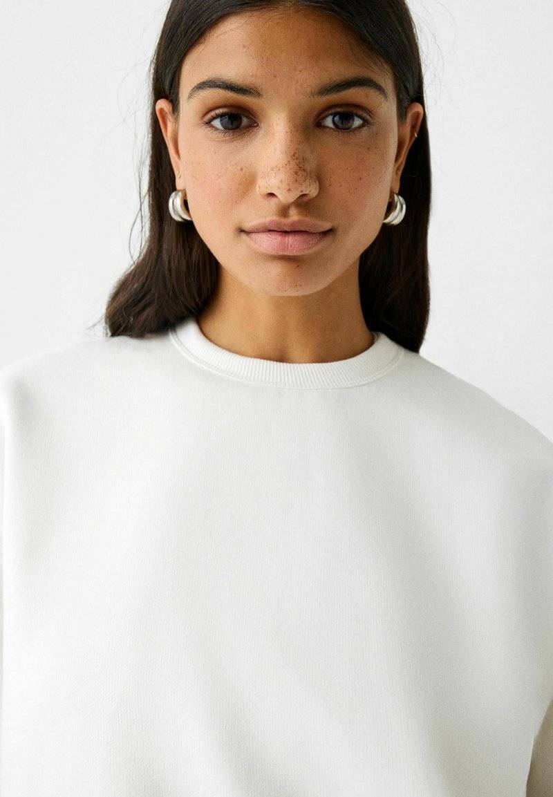Bershka Bershka Sweatshirt - white Rabatt