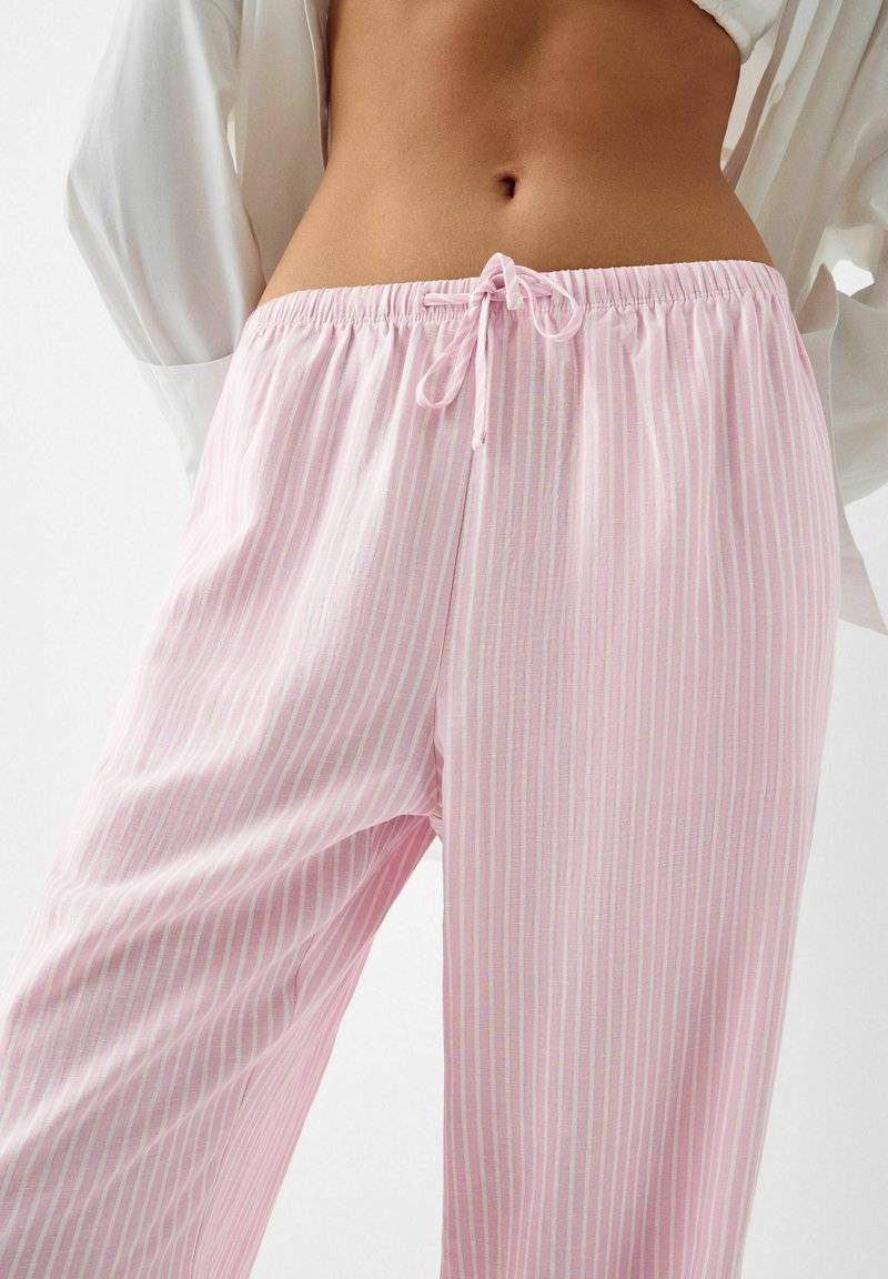 Bershka Bershka WITH AN ELASTIC - Trousers - light pink Flash Sale