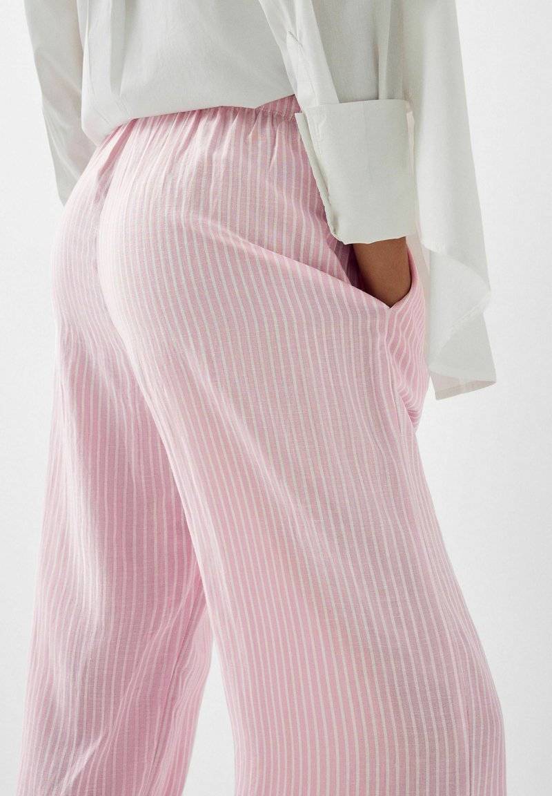 Bershka Bershka WITH AN ELASTIC - Trousers - light pink Flash Sale