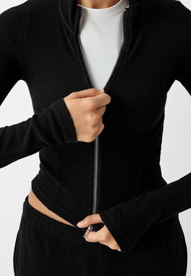 Bershka Bershka LONG SLEEVE - Cardigan - black Black Friday