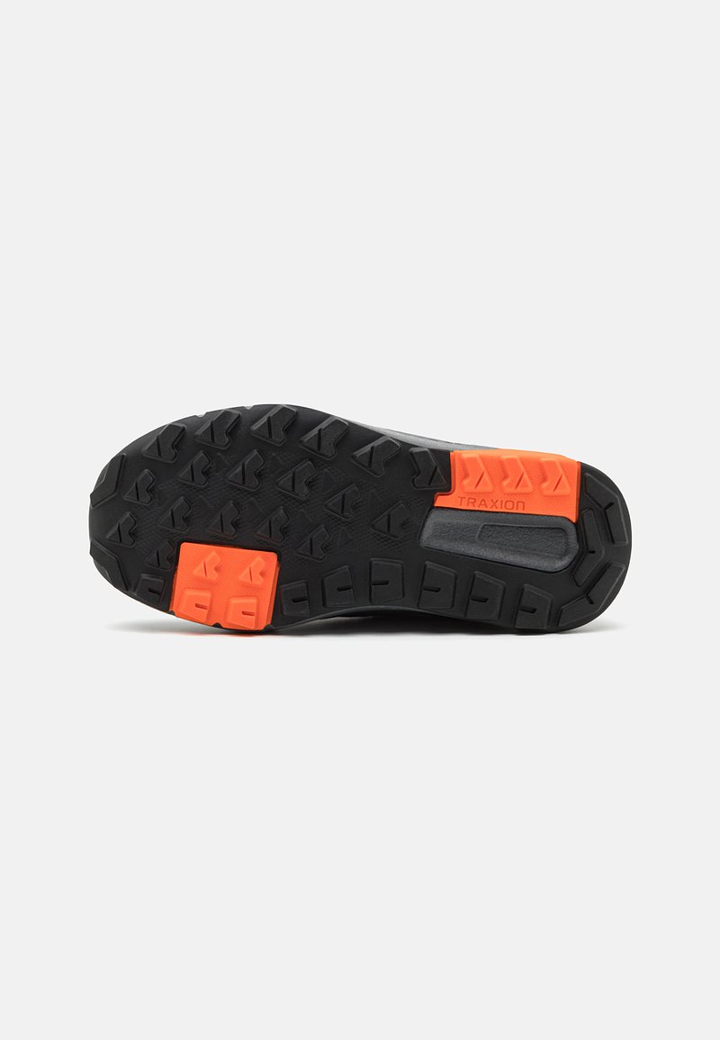 Adidas Terrex Adidas Terrex TERREX TRAILMAKER MID RAIN.RDY HIKING - Hiking shoes Zeitlich begrenztes Angebot