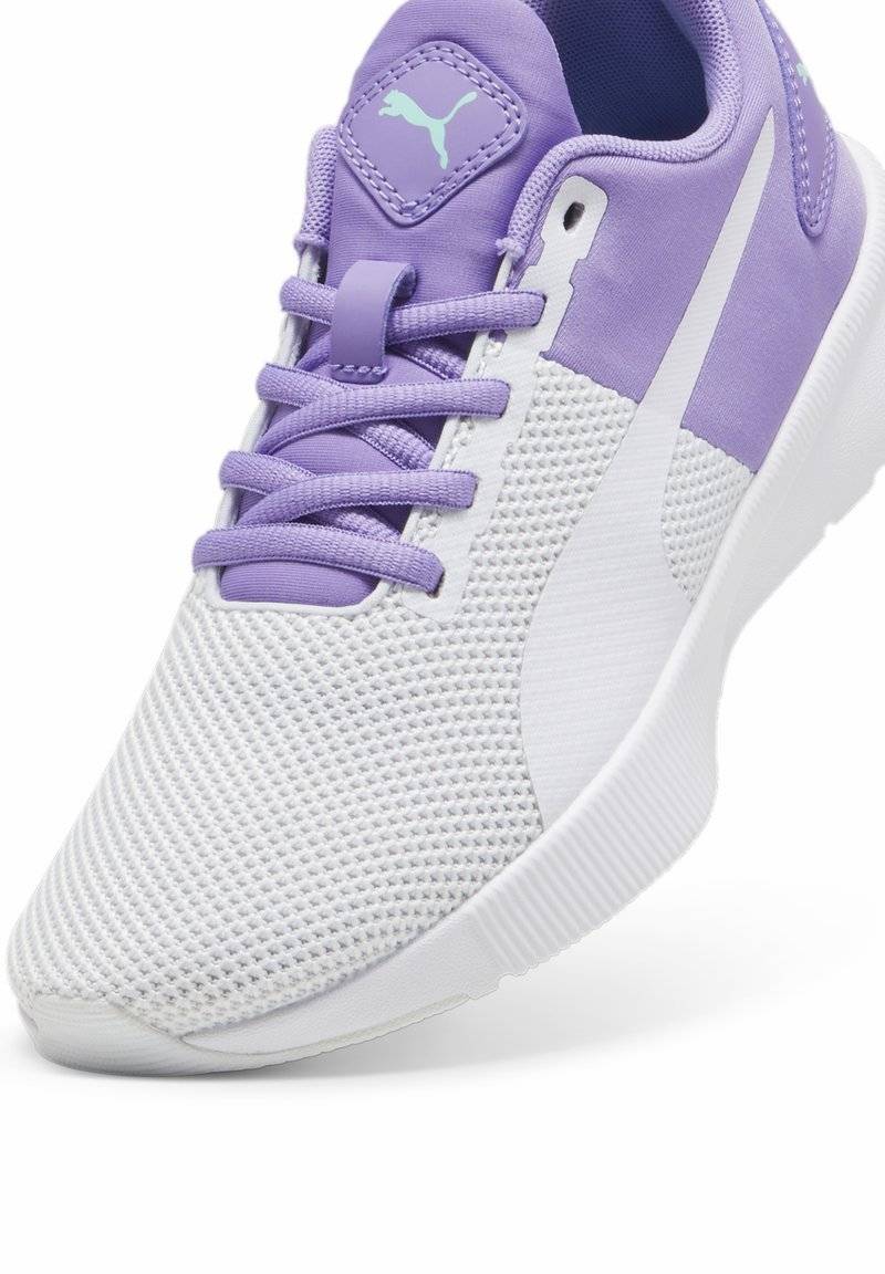 Puma Puma FLYER RUNNER JR UNISEX - Neutral running shoes - lavender alert white silver mist Blitzangebot