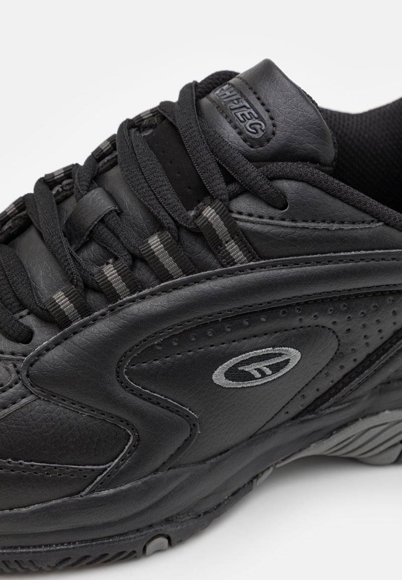 HI-TEC HI-TEC BLAST LITE - Walking trainers - black Große Rabatte