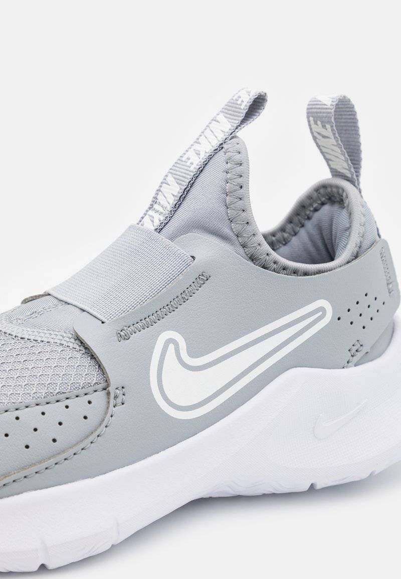 Nike Performance Nike Performance FLEX RUNNER 3 UNISEX - Competition running shoes Saisonale Angebote