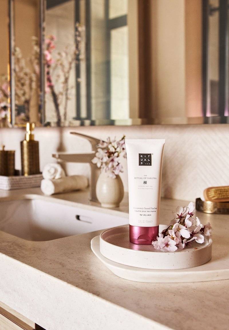 Rituals Rituals RECOVERY HAND BALM THE RITUAL OF SAKURA - FLORAL - CHERRY BLOSSOM & RICE MILK - Hand cream Letzter Tag