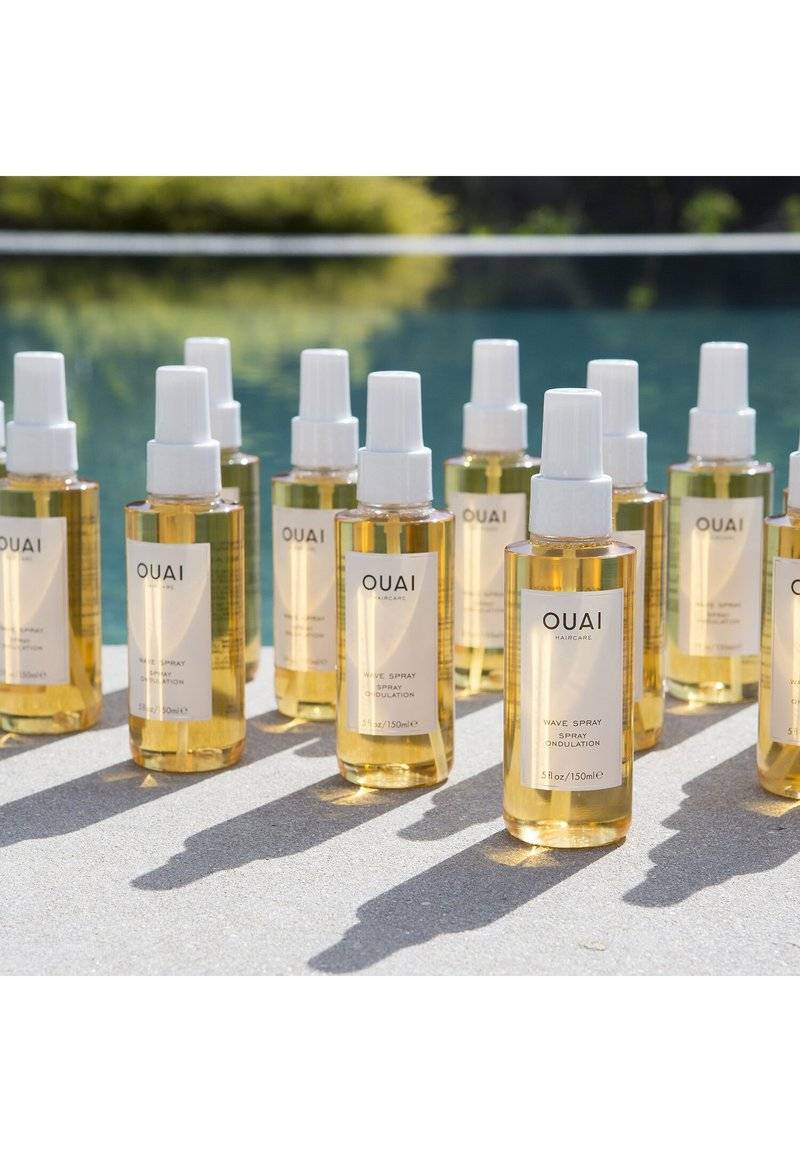Ouai Ouai WAVE SPRAY - Hair styling Im Verkauf