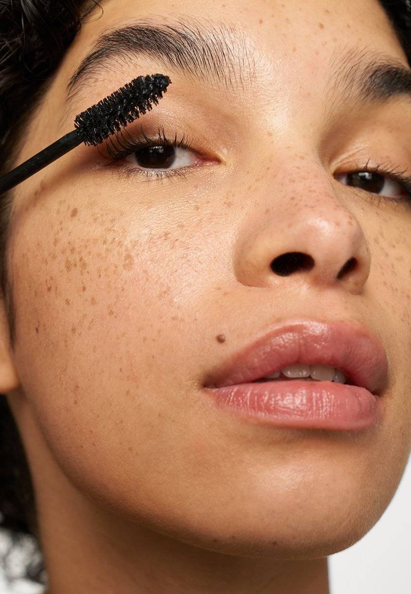 KIKO Milano KIKO Milano LUXURIOUS LASHES MAXI BRUSH MASCARA - Mascara VIP-Rabatte