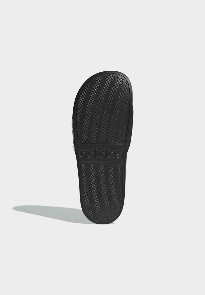 adidas Performance adidas Performance ADILETTE SHOWER - Pool slides - black Bis zu 50% Rabatt