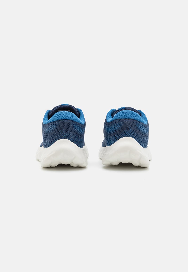 New Balance New Balance 520V8 UNISEX - Competition running shoes - navy Bis zu 55% Rabatt