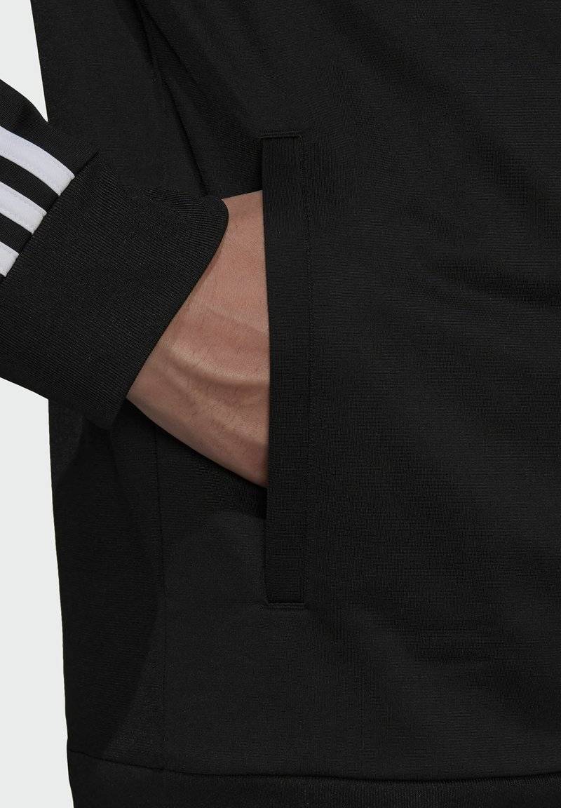 adidas Sportswear adidas Sportswear ESSENTIALS WARM-UP REGULAR 3-STRIPES - Training jacket - black Riesige Rabatte
