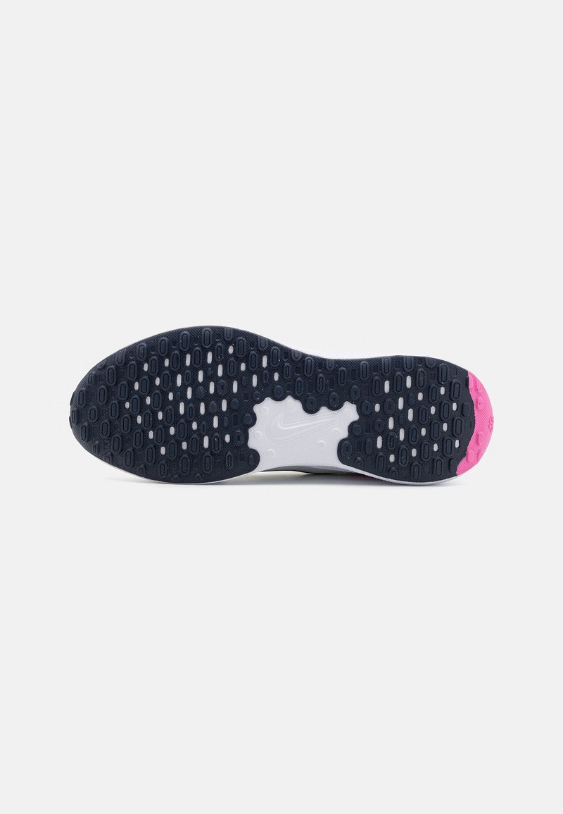 Nike Performance Nike Performance REVOLUTION 7 - Competition running shoes Rabatte dieses Monats