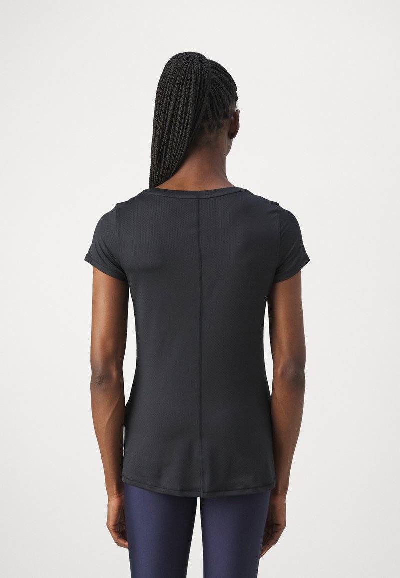 Under Armour Under Armour TECH - Basic T-shirt 2025