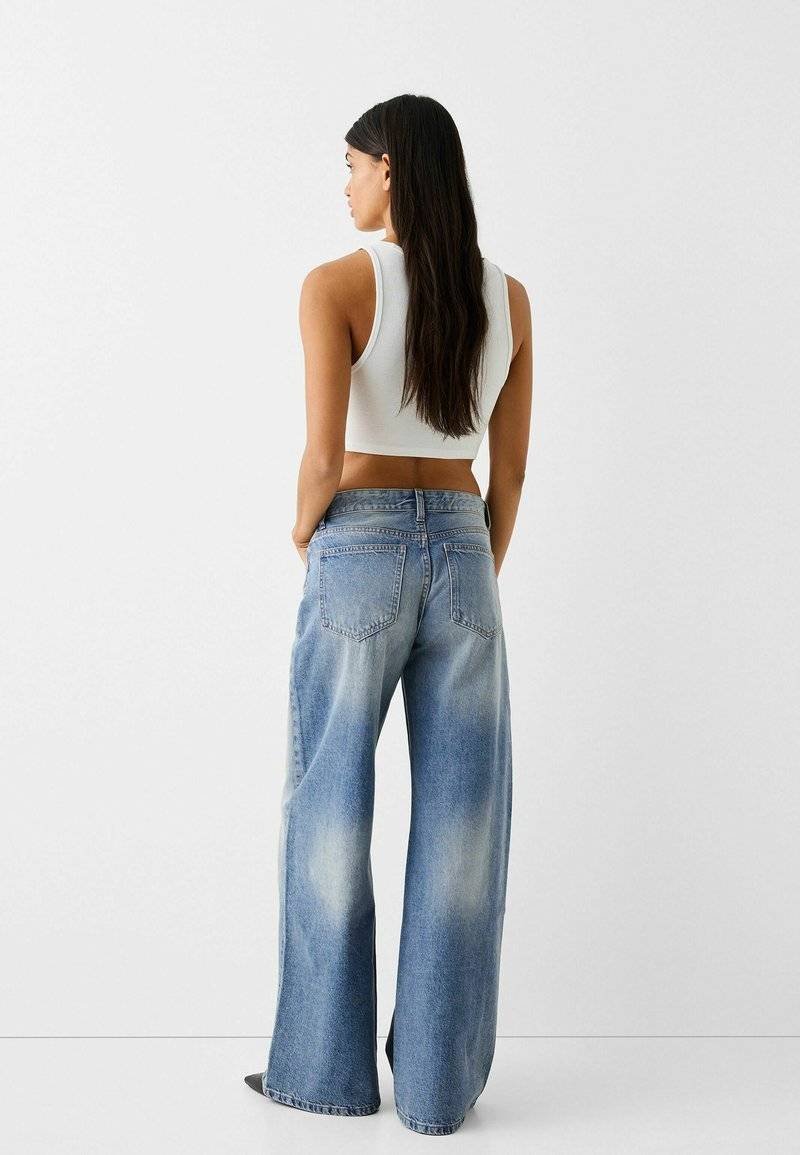 Bershka Bershka WIDE-LEG - Relaxed fit jeans Fabrikverkauf