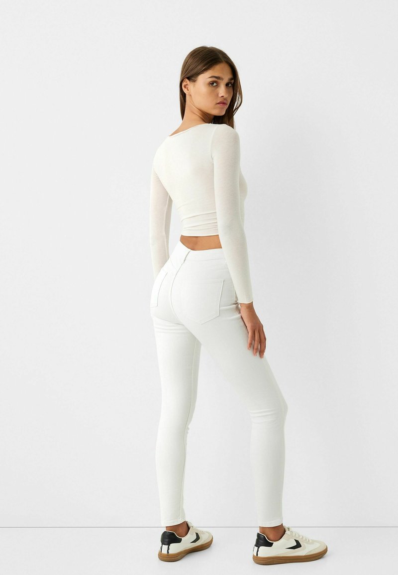 Bershka Bershka SUPER - Jeans Skinny Fit - white Preisnachlass
