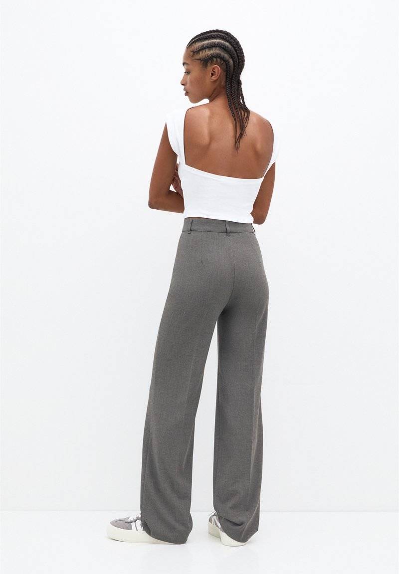 PULL&BEAR PULL&BEAR SMART SEAMED - Trousers - grey Cyber Monday
