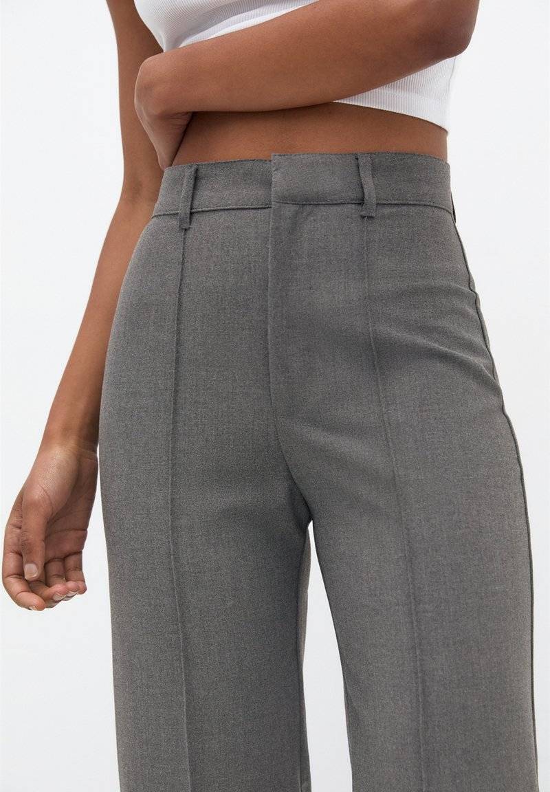 PULL&BEAR PULL&BEAR SMART SEAMED - Trousers - grey Cyber Monday