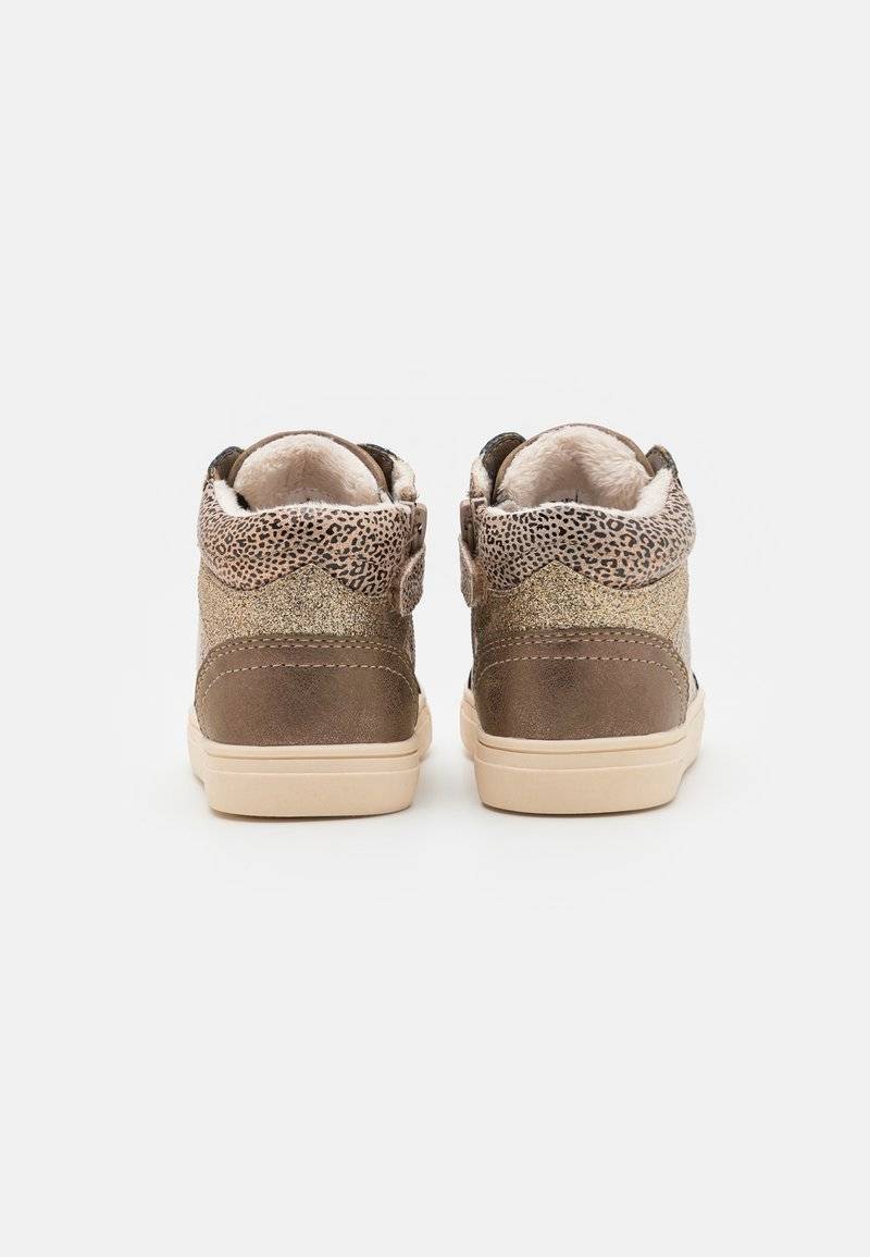 Friboo Friboo High-top trainers - bronze Bis zu 55% Rabatt