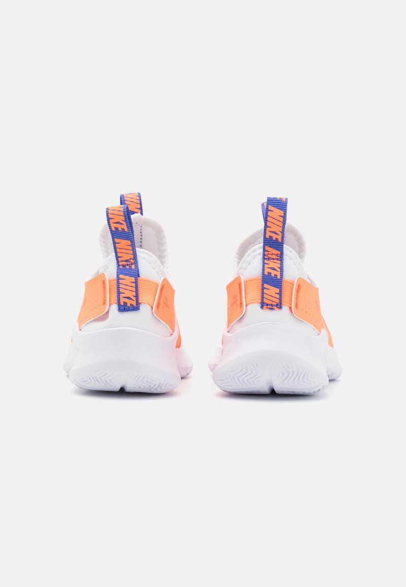 Nike Performance Nike Performance FLEX RUNNER 3 UNISEX - Competition running shoes Fabrikladen