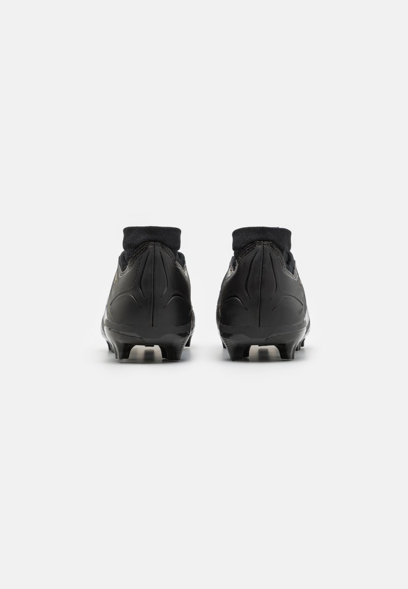 adidas Performance adidas Performance PREDATOR LEAGUE LACELESS FG - Moulded stud football boots Rabatt