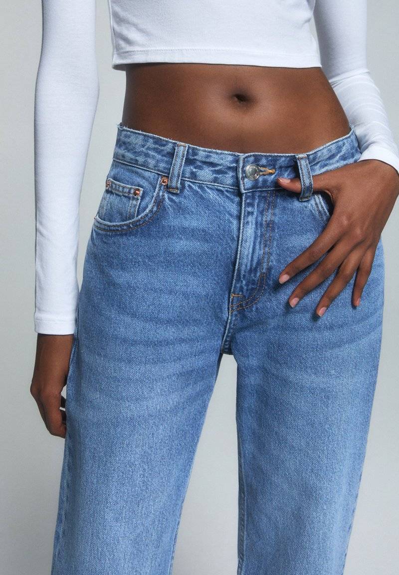 PULL&BEAR PULL&BEAR MID-WAIST - Straight leg jeans - blue denim Heißer Verkauf