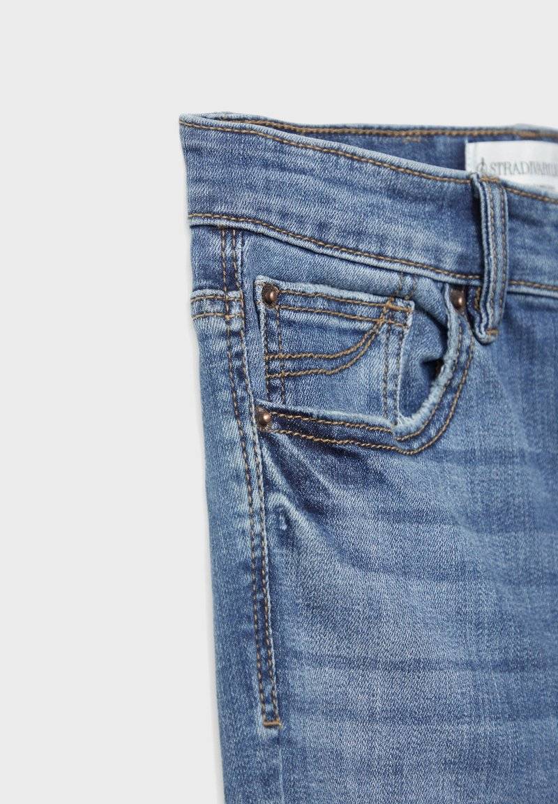 Stradivarius Stradivarius Jeans Skinny Fit - blue denim Online Outlet