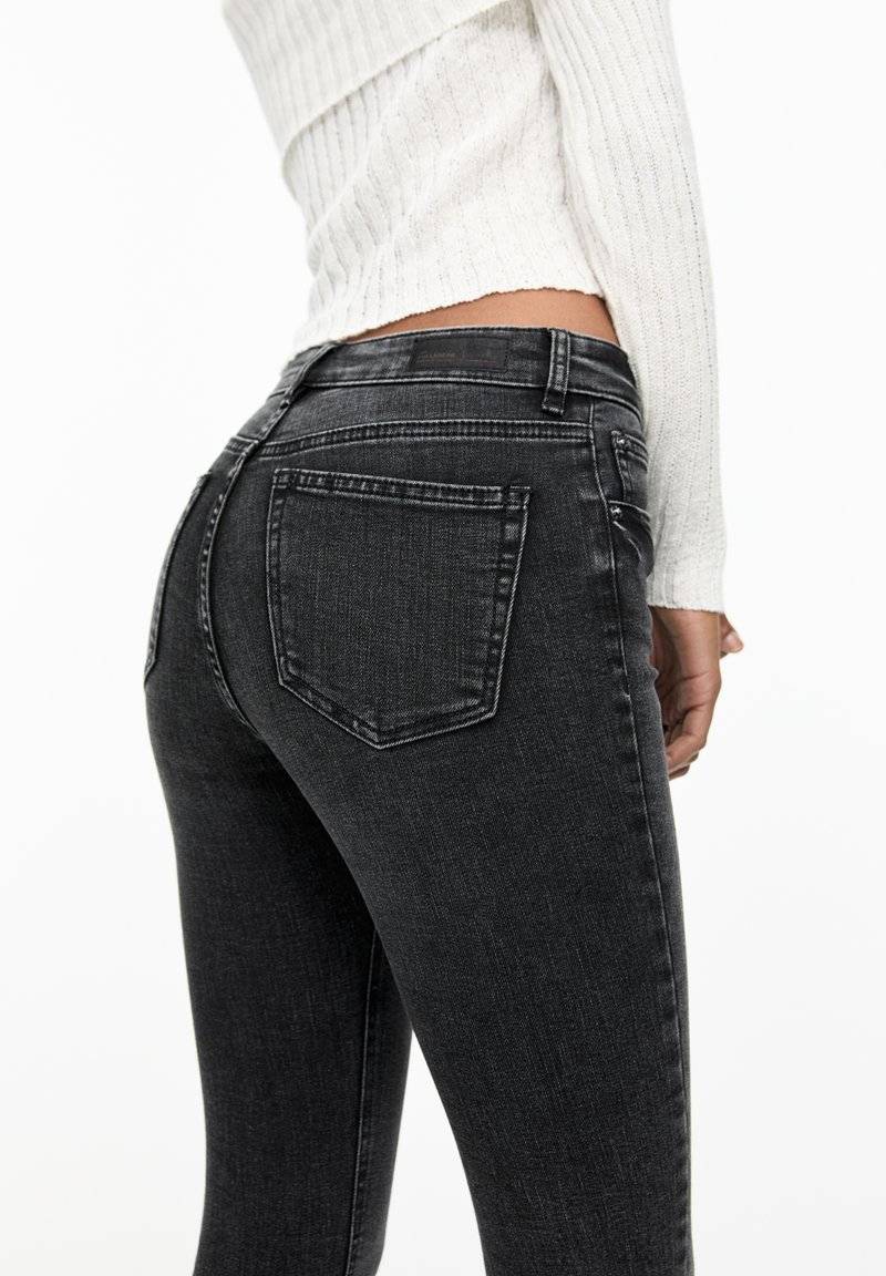 PULL&BEAR PULL&BEAR MID-RISE - Jeans Skinny Fit - grey Zeitlich begrenztes Angebot