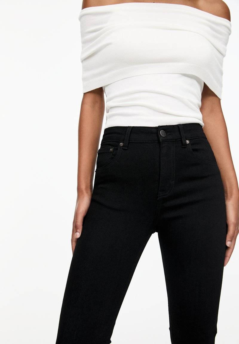 PULL&BEAR PULL&BEAR MID-RISE - Jeans Skinny Fit - black Blitzangebot